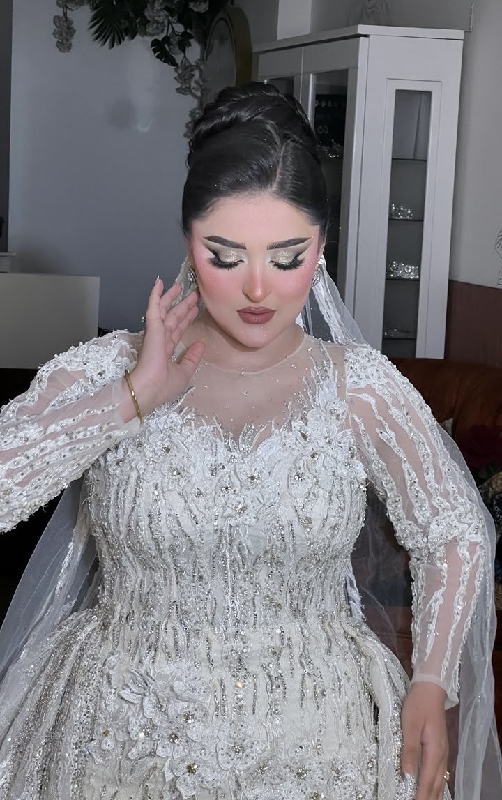 Full bridal hair form look